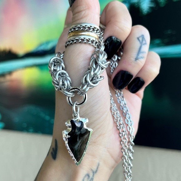 Handmade maille choker necklace black obsidian arrow charm boho goth gemstones - Picture 3 of 13